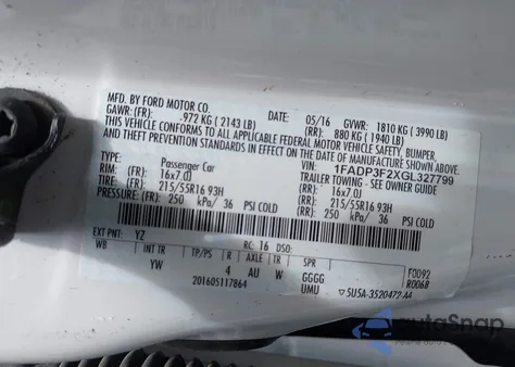 2016 Ford Focus Se z USA, uszkodzony, nr VIN 1FADP3F2XGL327799